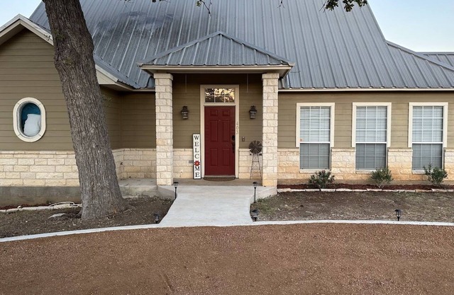 Hill Country Escape