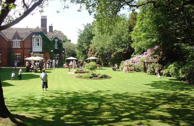Hillscourt