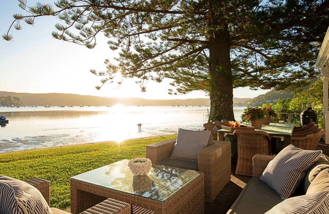 HILLVIEW by Palm Beach Holiday Rentals