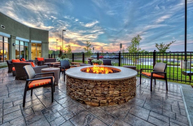 Hilton Garden Inn Memphis/Wolfchase Galleria