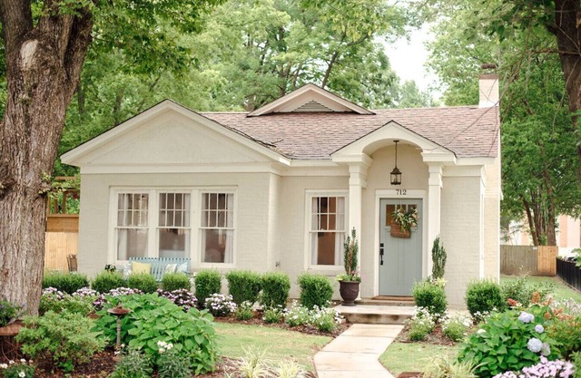 Historic Southern Cottage close to Downtown Conway
