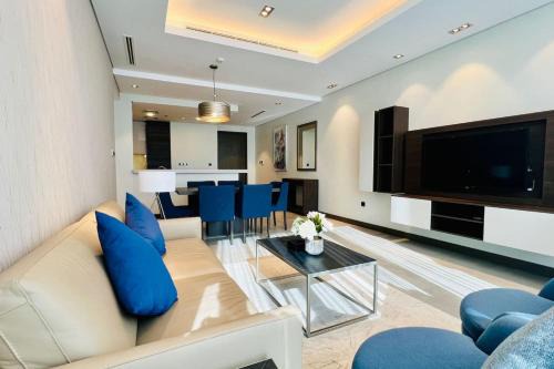 Hive Stayz - 2 Bedroom in Catamaran Tower