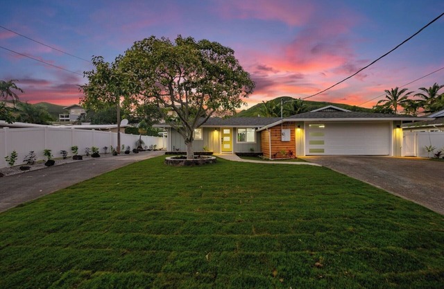 Hoʻonānea I Loko Kailua