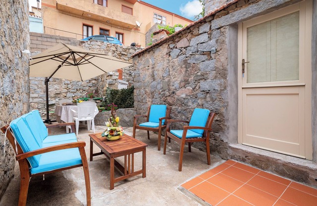 Holiday Home 'Pippa’s House' with Private Terrace and Balcony