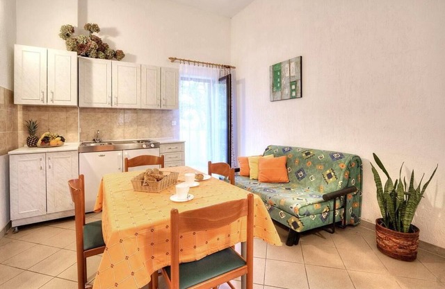 Holiday apartment Baška for 1 - 4 persons with 2 bedrooms - Holiday house