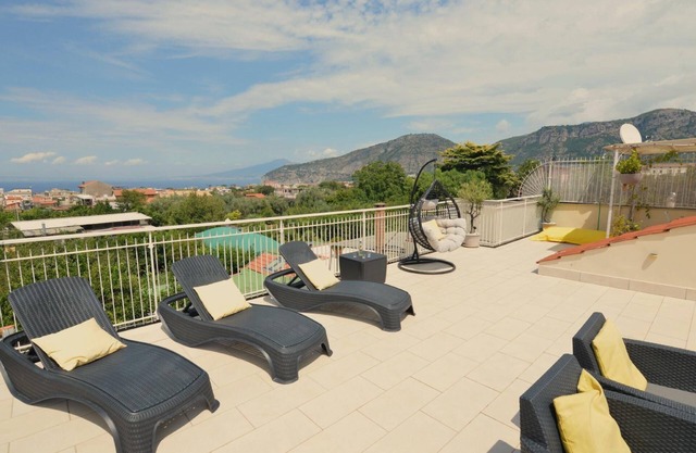 Holiday apartment Sant'Agnello for 2 - 10 persons with 3 bedrooms - Holiday apartment