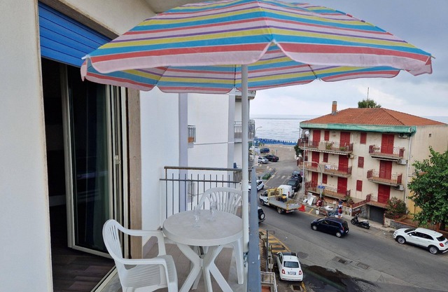 Holiday apartment Mascali for 1 - 4 persons with 1 bedroom - Holiday apartment in one or multi-famil