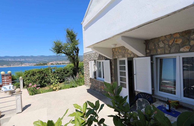 Holiday apartment mit Klimaanlage und Terrasse
