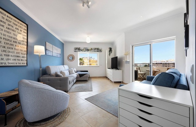 Holiday Apartment "Morning View Terrace" with Sea View, Shared Pool & Wi-Fi