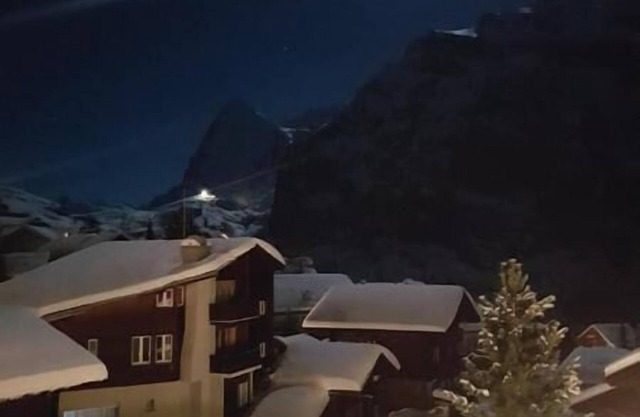 Holiday apartment Mürren for 4 persons with 2 bedrooms - Multistorey holiday home/maisonette