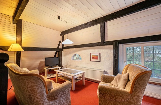 Holiday Apartment 'Rosenwohnung' with Shared Garden and Wi-Fi