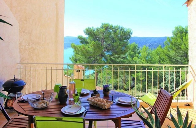 Holiday apartment Ste Croix de Verdon for 1 - 4 persons with 2 bedrooms - Holiday apartment in one o
