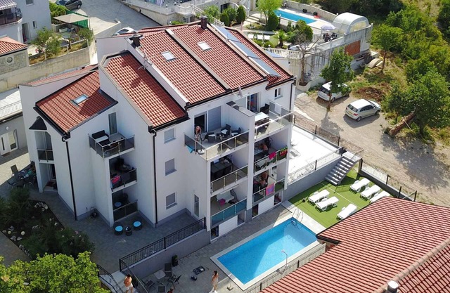 Holiday apartment with sea view