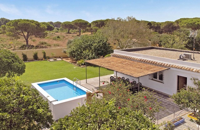 Holiday Home La Alberca with Pool, Garden & Wi-Fi