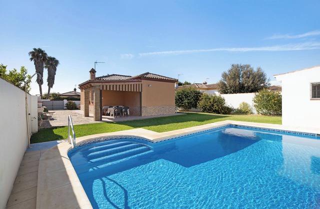 Holiday Home "Las Golondrinas" with Private Pool, Private Terrace and Wi-Fi