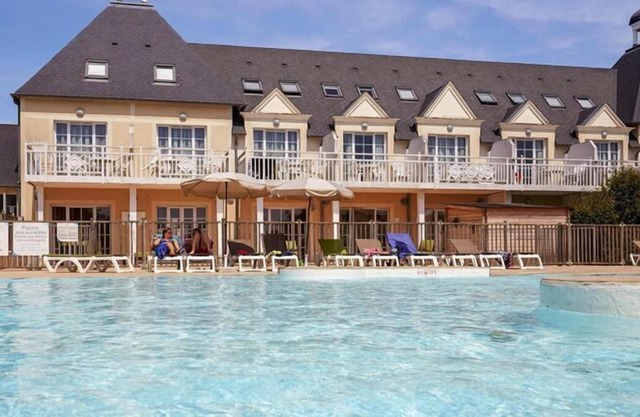 Holiday home in residence Le Green Beach, Port-en-Besssin-Huppain