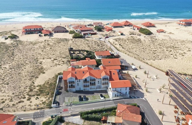 HOLIDAY RENTAL - 2 STARS APARTMENT CLOSE TO ATLANTIC OCEAN