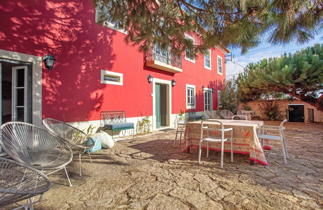 Holiday Home 'São Martinho All The Best 2' with Private Terrace and Wi-Fi