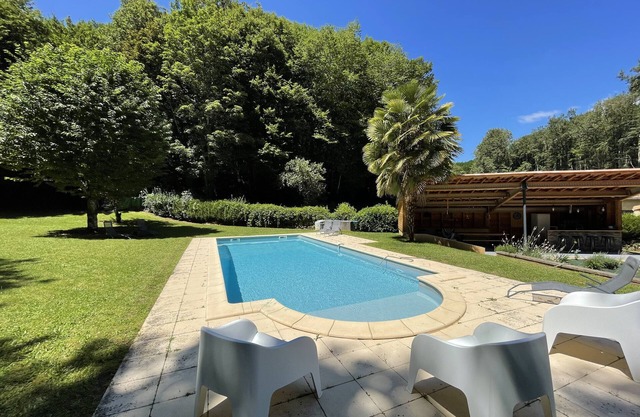 Holiday Home 'Calama Selva Vitrac' with Private Pool, Private Terrace and Wi-Fi
