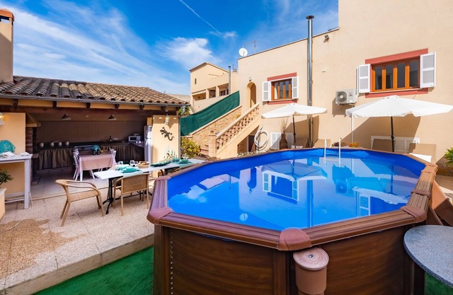 Holiday Home Casa Hermosa with Pool, Terrace, Air Conditioning & WiFi