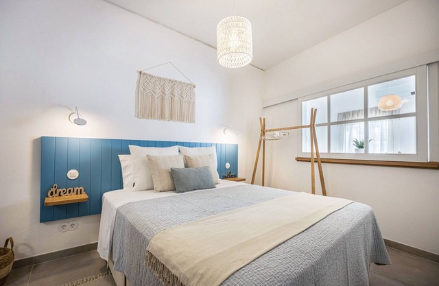 Holiday Home 'Casa Mateus' with Terrace & Wi-Fi