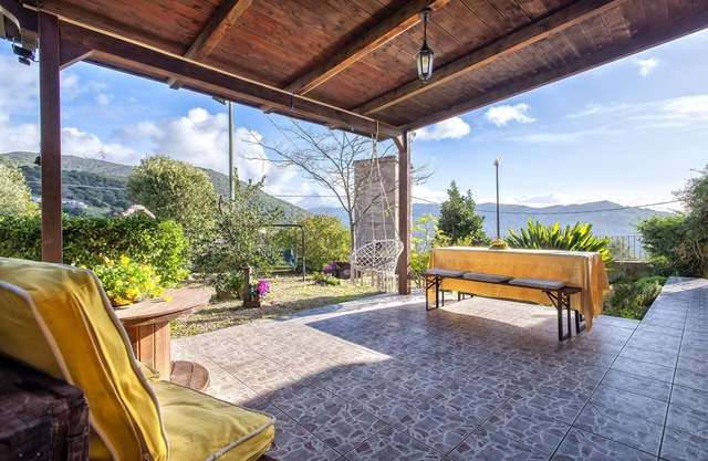 Holiday Home 'Casa Michela' with Private Garden and Wi-Fi