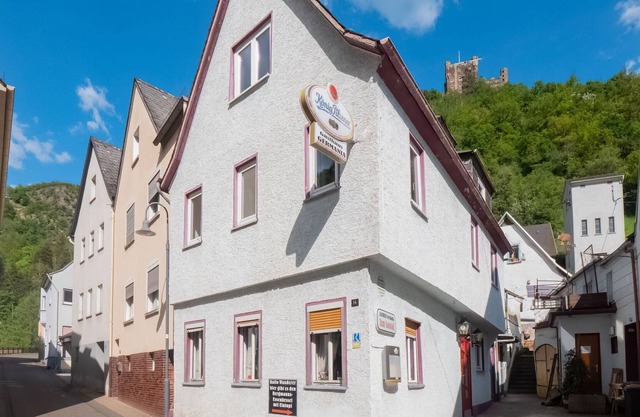 Holiday home in Sankt Goarshausen with barbecue