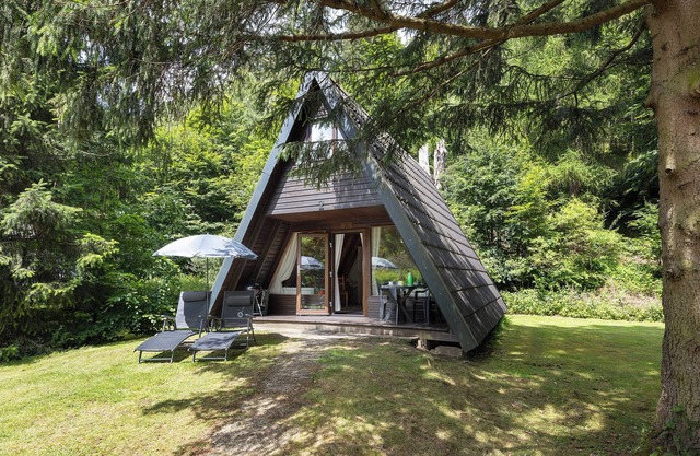 Holiday Home 'Ferienhäuser Am Waldschlößchen' with Mountain View, Private Terrace and Private Garden