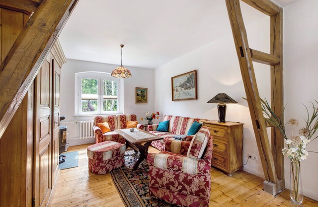 Holiday Home 'Ferienhaus Waldliebe' with Terrace, Garden and Wi-Fi