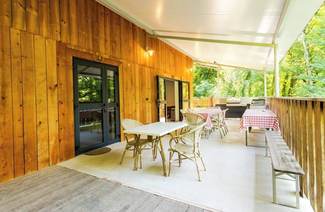Holiday Home 'Gite l'Ecurie de l'Etrier' with Private Terrace and Balcony