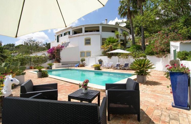 Holiday home in Lagos with garden