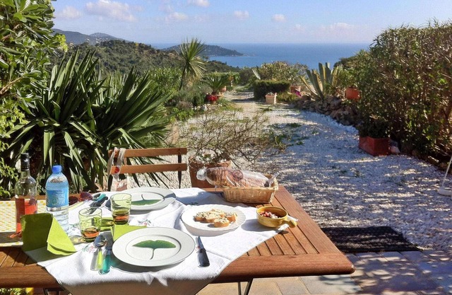 Holiday Home in Le Lavandou with Sea View