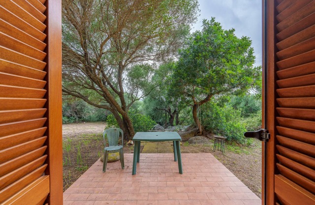 Holiday Home 'Lu Stazzu Di Tarraolta 6' with Sea View, Private Terrace and Shared Garden