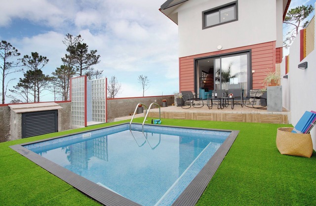 Holiday Home 'Maravilha Da Costa' with Private Pool, Wi-Fi and Air Conditioning