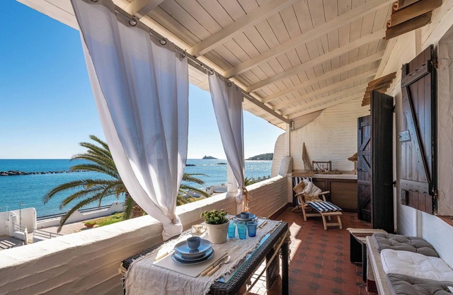 Holiday Home "Nicoleup" with Sea View, Terrace & Shared Garden