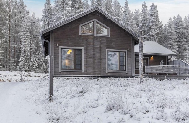 Holiday Home Pyhänkarhu 3 by Interhome