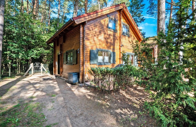 Holiday Home 'Reiher' with Shared Terrace, Shared Garden and Wi-Fi