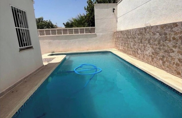 Holiday Home 'Sam' with Private Pool, Wi-Fi and Air Conditioning