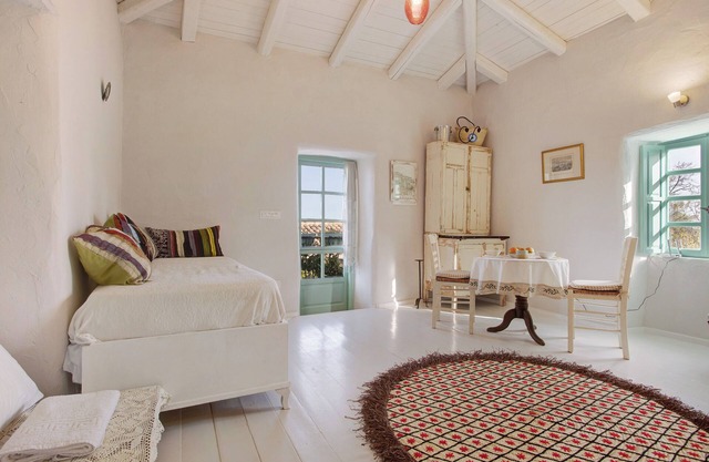 Holiday Home 'Sira Stonehouse Lll' with Sea View, Wi-Fi and Air Conditioning