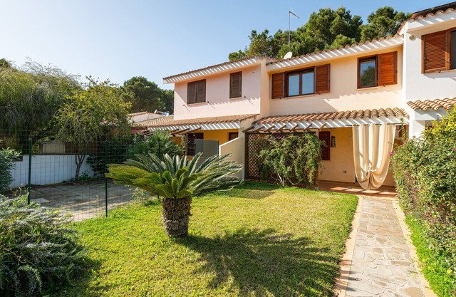 Holiday Home 'Sole E Mare' with Private Terrace, Private Garden and Air Conditioning