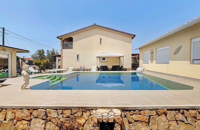 Holiday Home 'Zen Village Verde' with Shared Pool, Wi-Fi and Air Conditioning