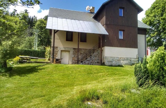 Holiday Home Zlatá Olešnice 122 by Interhome