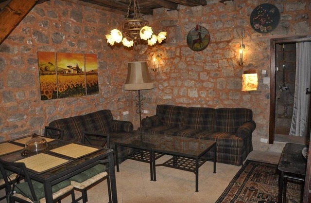 Holiday house Kumbor for 1 - 4 persons with 2 bedrooms - Holiday house