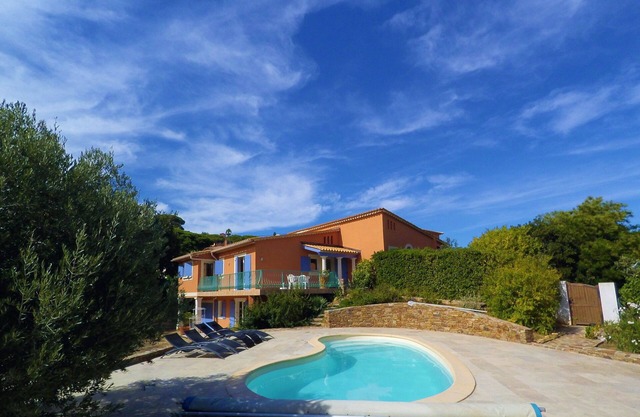 Holiday house Sainte-Maxime for 1 - 4 persons with 2 bedrooms - Row house