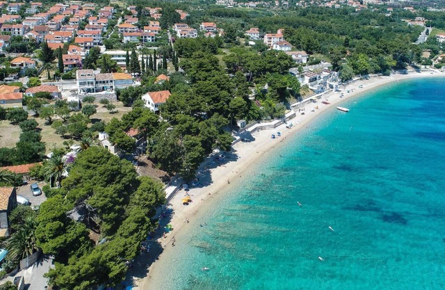 Holiday house Stankovic for 1 - 8 persons with 4 bedrooms - Twin house