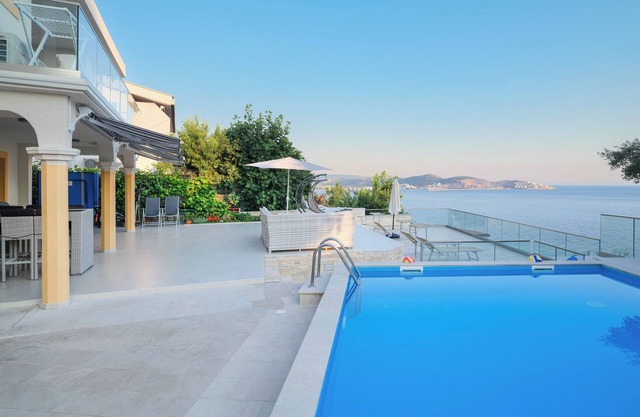 Holiday house with sea view