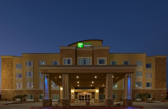 Holiday Inn Express & Suites Austin South-Buda by IHG