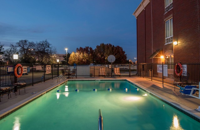 Holiday Inn Express & Suites Plano West - Frisco by IHG