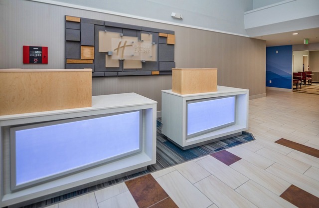Holiday Inn Express Sunnyvale - Silicon Valley by IHG
