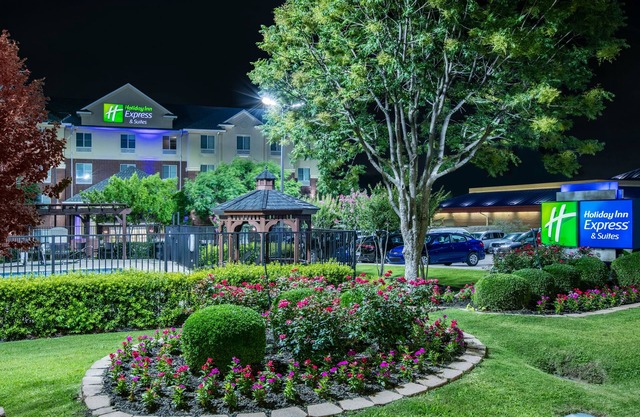Holiday Inn Express Hotel & Suites Dallas-Grand Prairie I-20 by IHG